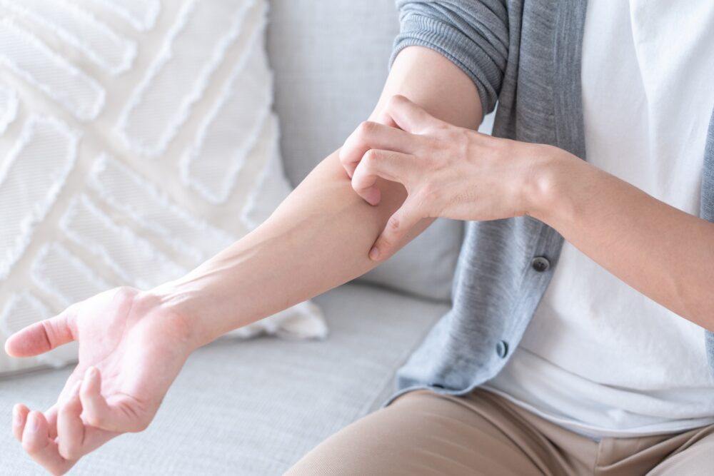 肝臓がんのサインかも？気になる「かゆみ」の正体と対処法