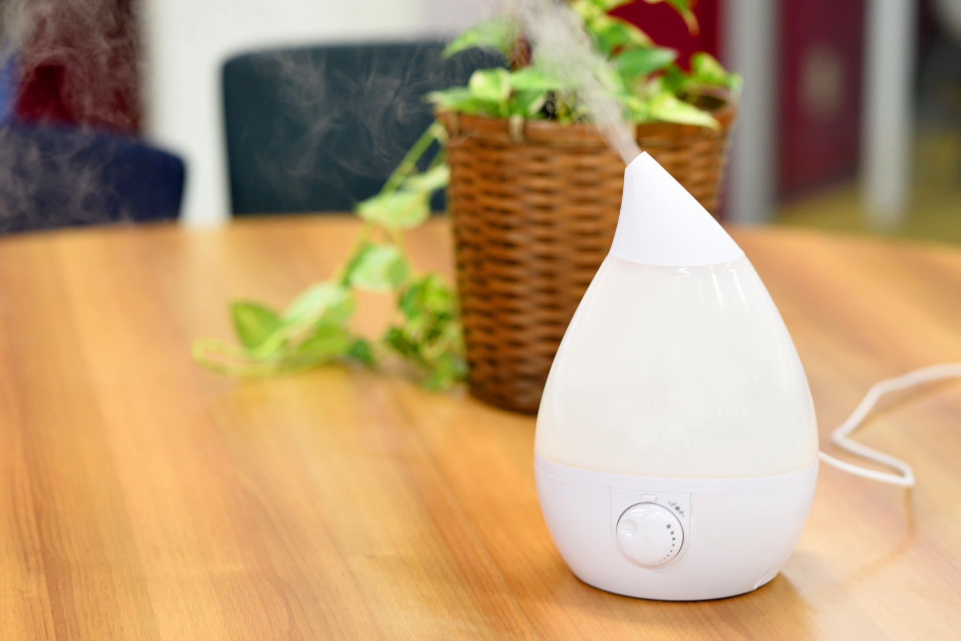 卓上の加湿器