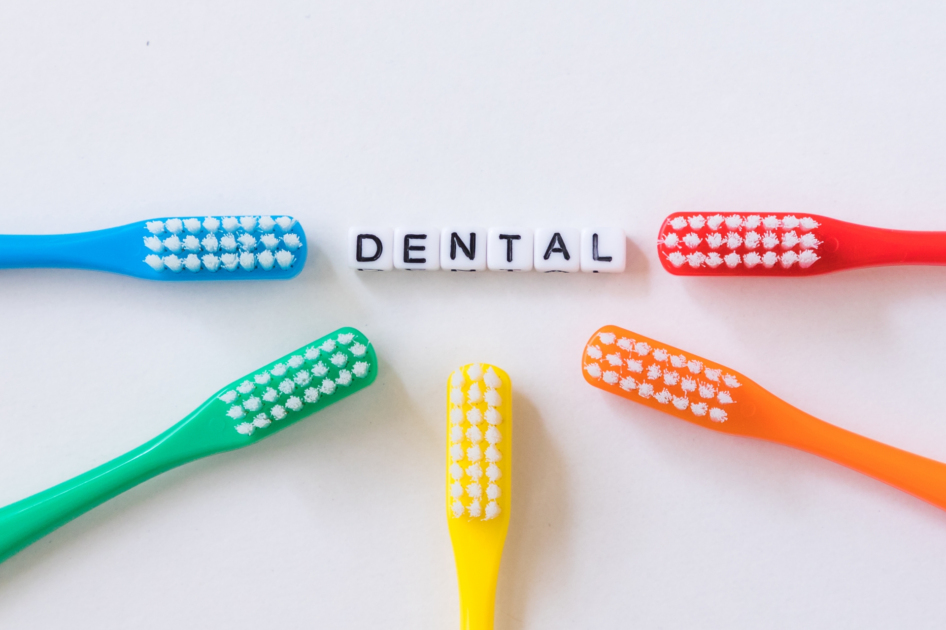 歯ブラシが並んでいる様子