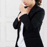 肺がんによる咳の特徴とは？長引く症状への対処法も解説